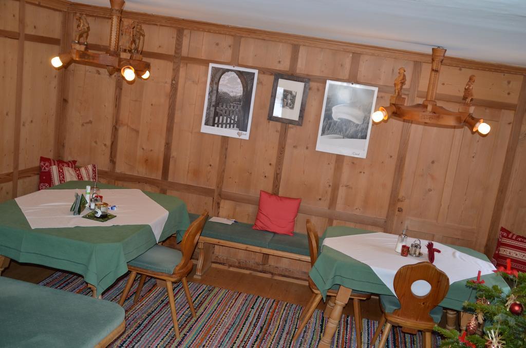 Pension Kirchbrugger Telfes im Stubai Exterior foto