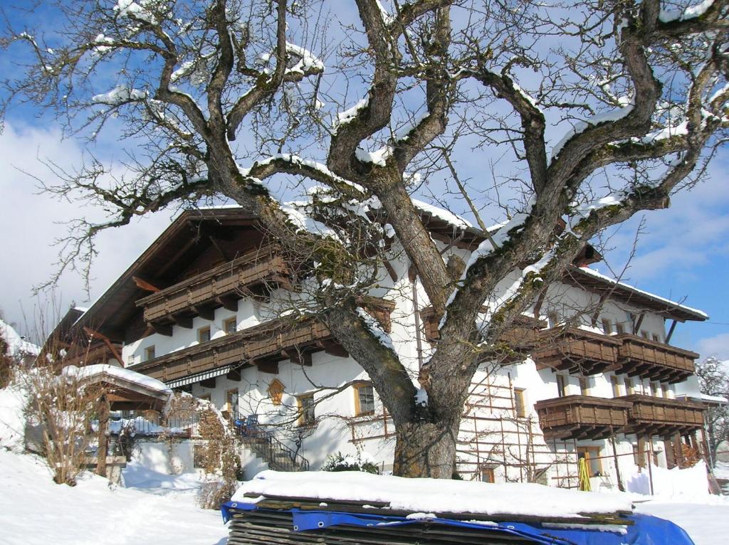 Pension Kirchbrugger Telfes im Stubai Exterior foto